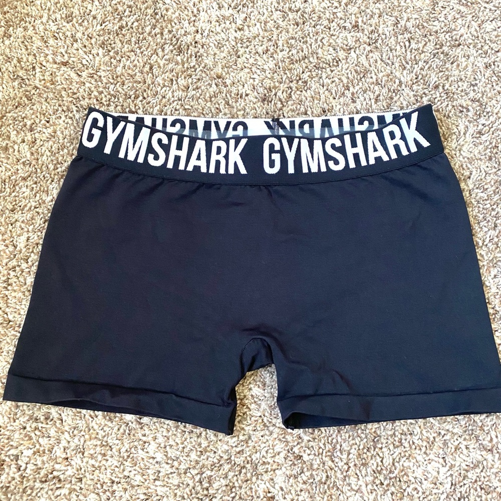GYMSHARK flex shorts